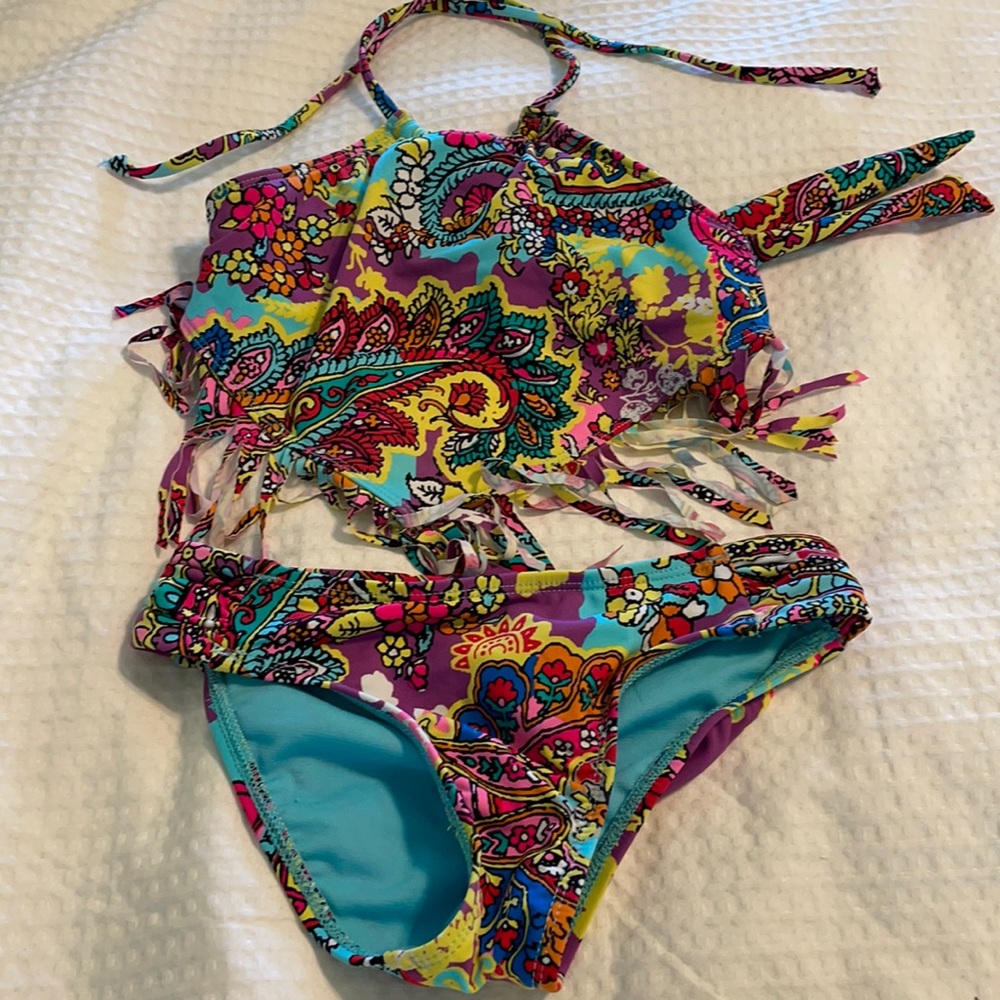 ADORABLE Girls’ Swimsuit